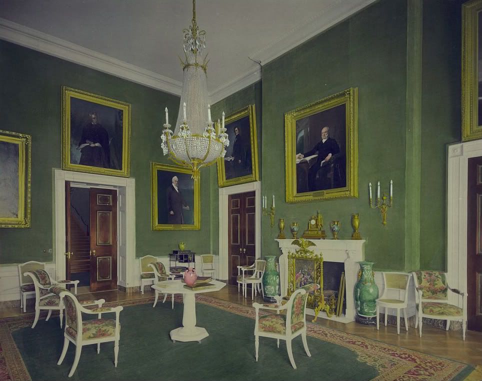 Net Mole: Early 20th century scenes from the White House.